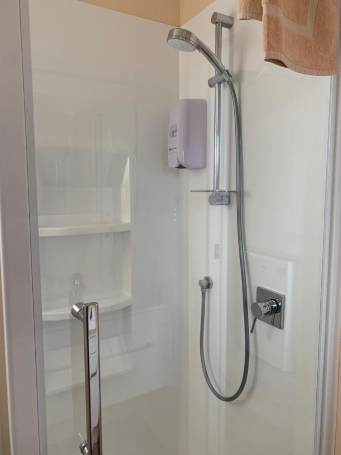 Kingswood Motel Waimate Екстериор снимка