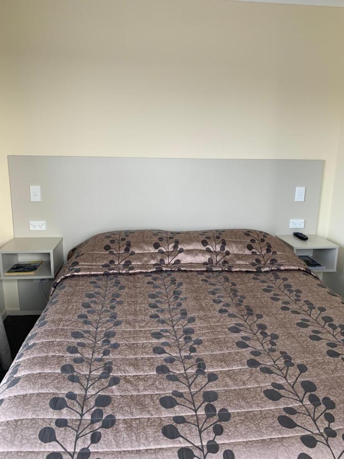 Kingswood Motel Waimate Екстериор снимка