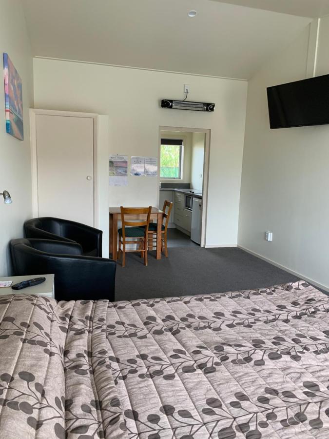 Kingswood Motel Waimate Екстериор снимка