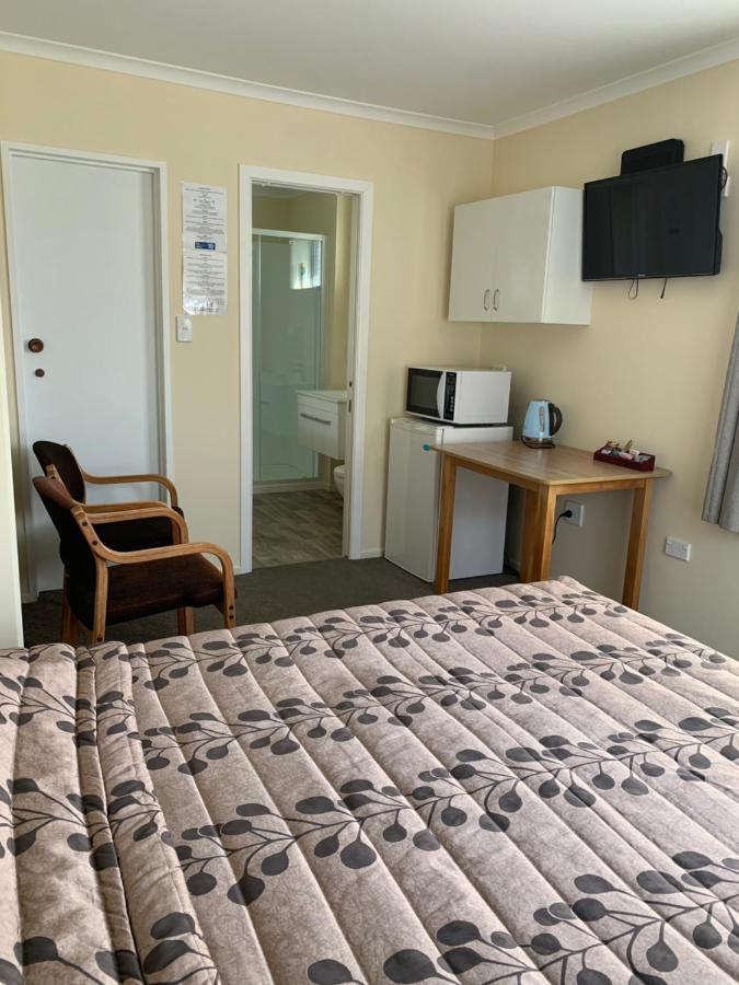 Kingswood Motel Waimate Екстериор снимка