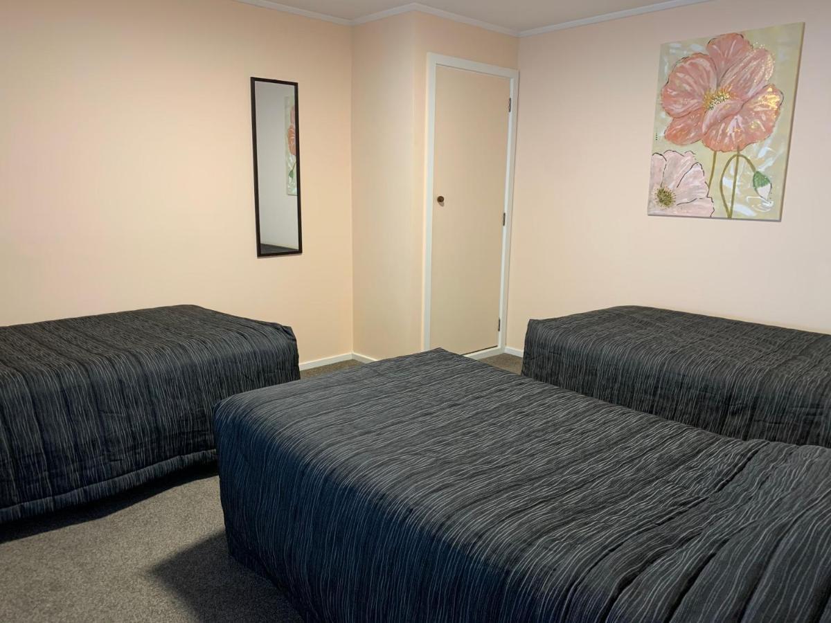 Kingswood Motel Waimate Екстериор снимка