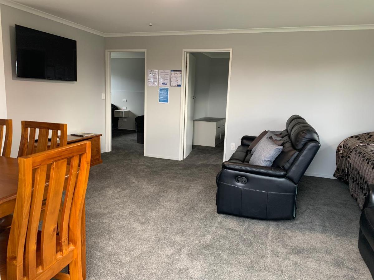 Kingswood Motel Waimate Екстериор снимка