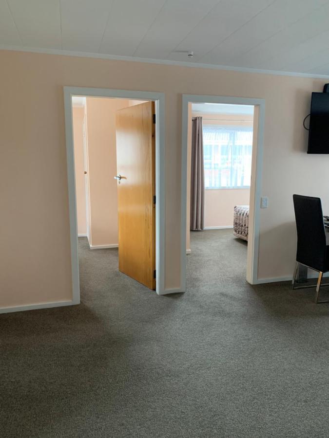 Kingswood Motel Waimate Екстериор снимка