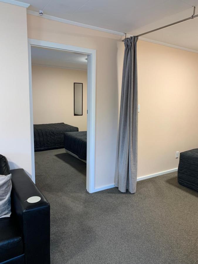 Kingswood Motel Waimate Екстериор снимка