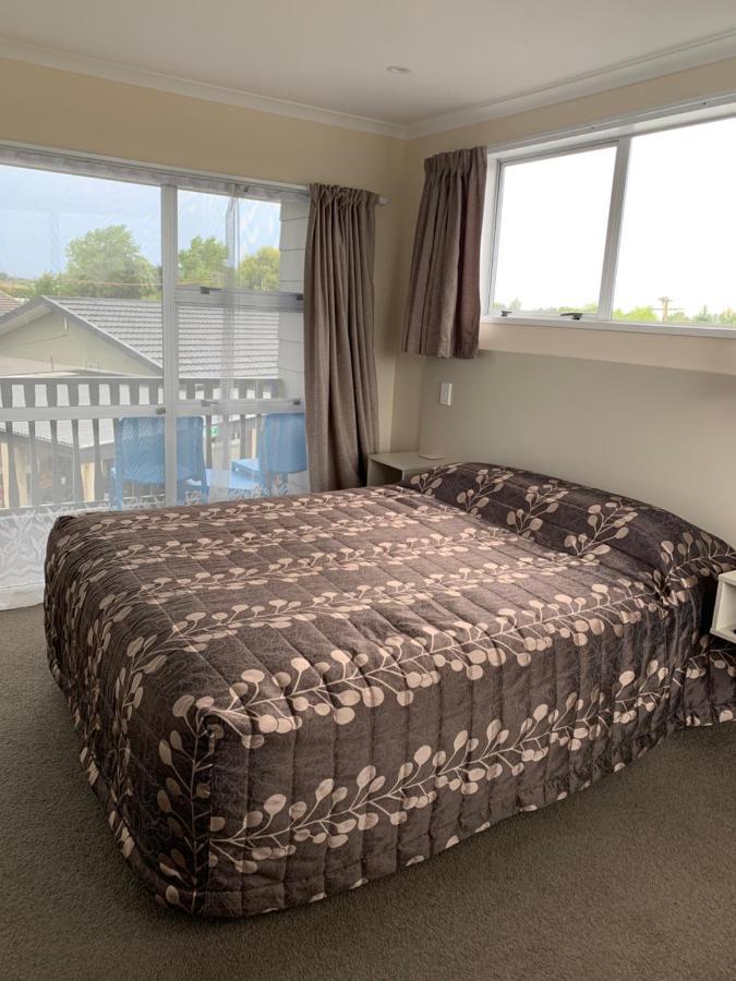 Kingswood Motel Waimate Екстериор снимка