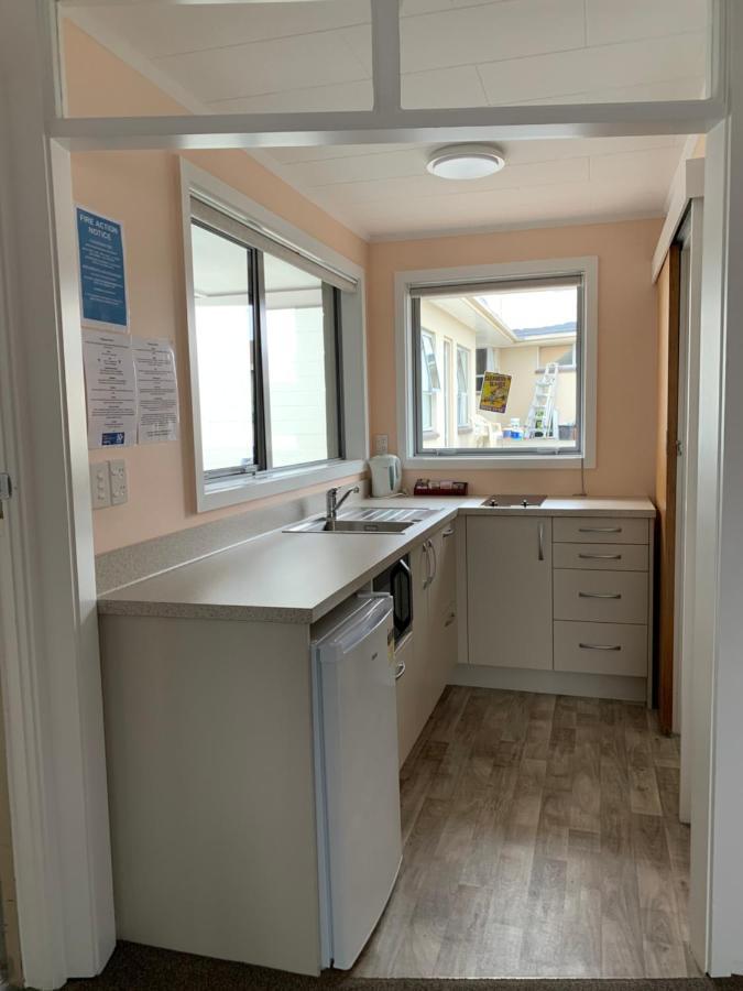 Kingswood Motel Waimate Екстериор снимка