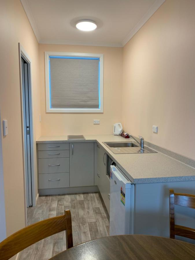 Kingswood Motel Waimate Екстериор снимка