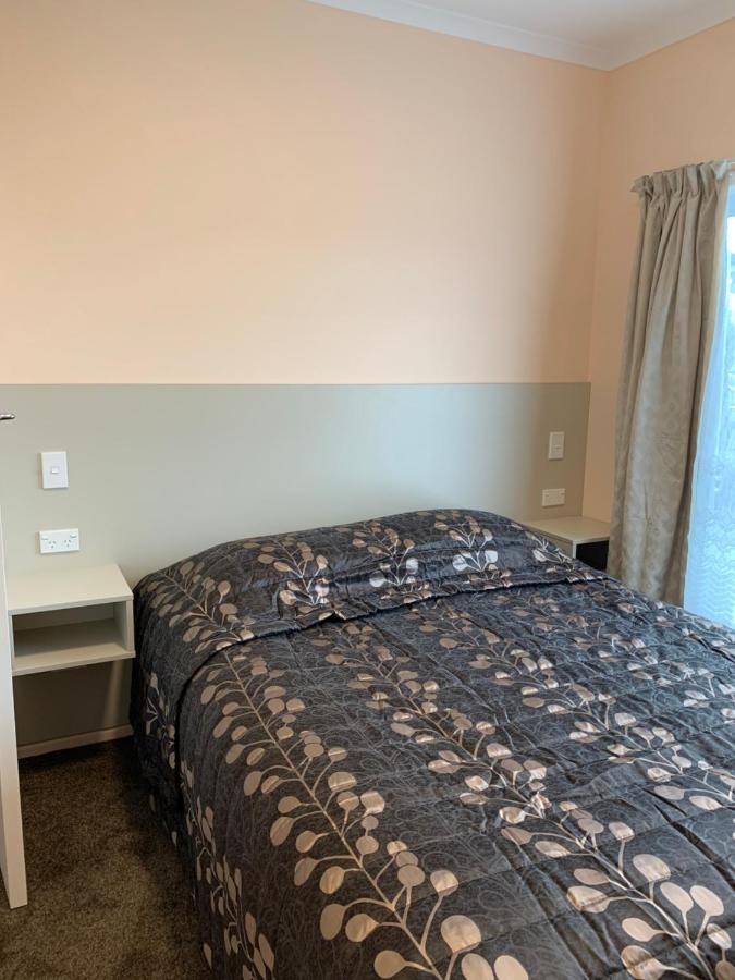 Kingswood Motel Waimate Екстериор снимка