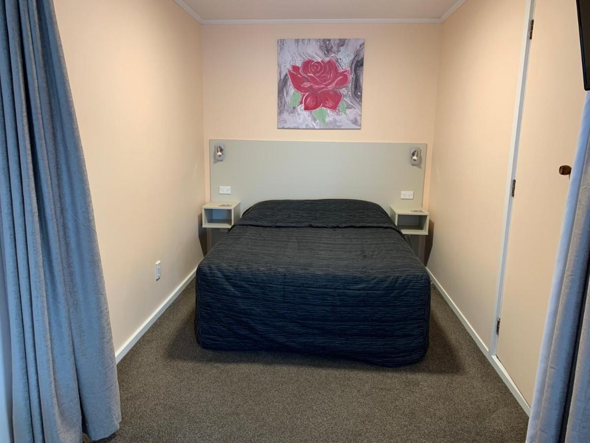 Kingswood Motel Waimate Екстериор снимка